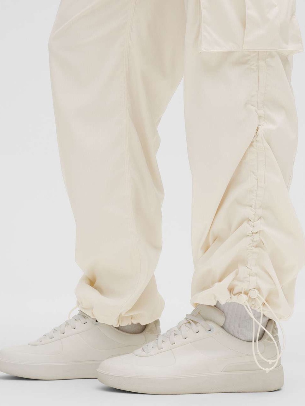 Lululemon Dance Studio Relaxed-Fit Mid-Rise Cargo Pant - Picture 3 of 8